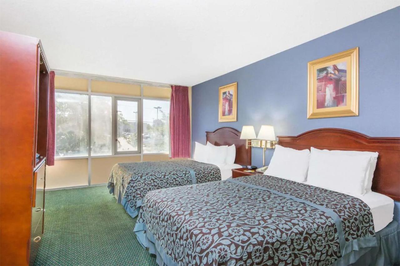 Blue Way Inn&Suites Wichita East Extérieur photo